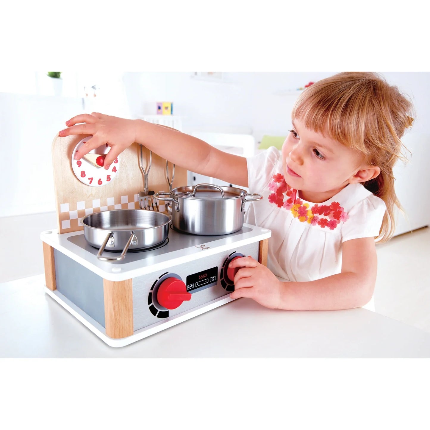 2-in-1 Kitchen & Grill Set - Hape MENA