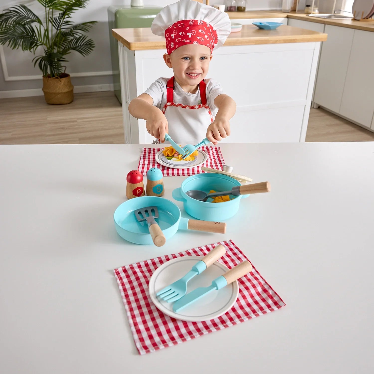 Cook & Serve set - Hape MENA