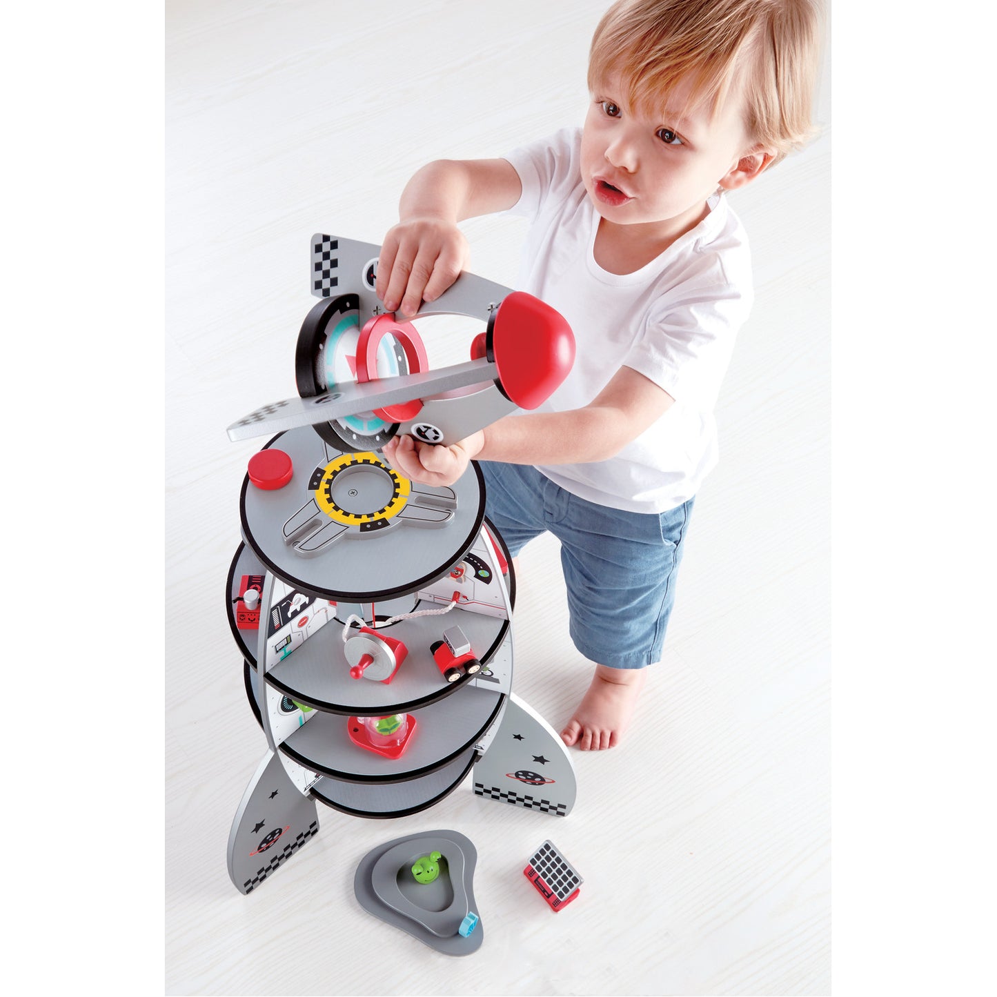 Four-Stage Rocket Ship - Hape MENA