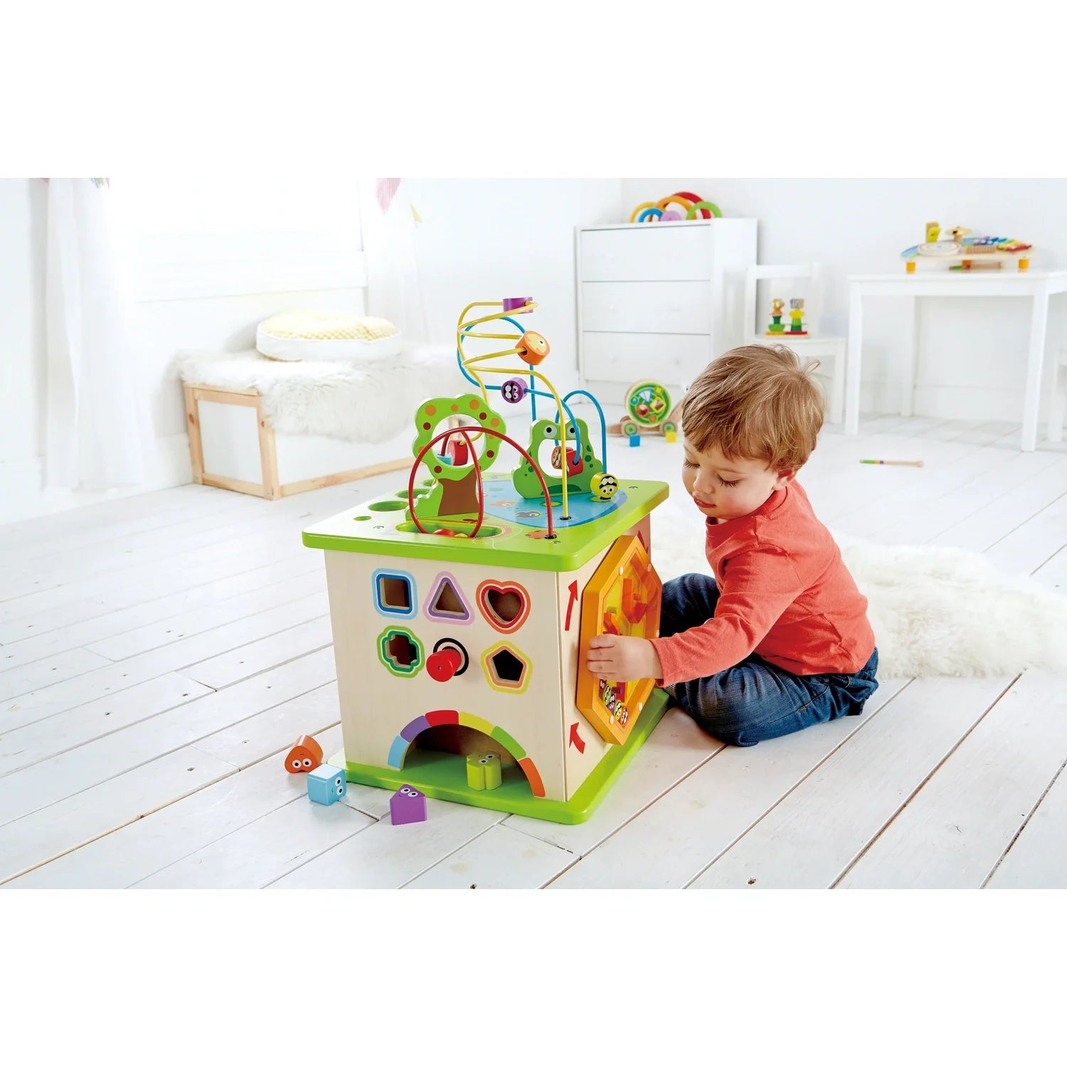 Hape Country Critters Play Cube 12ヶ月以上 Hape Country Critters Wooden Activity Play Cube - – HapeToys